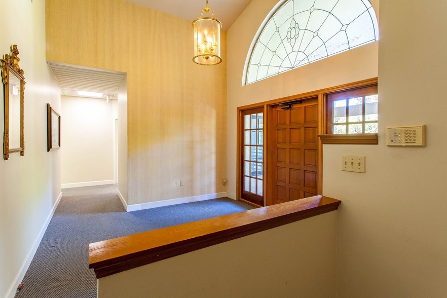 More Photos Of 1477 W Fairbanks Ave, Winter Park Office For Sale