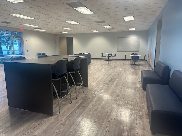 More Photos Of 3200 FM 1960 Rd W, Humble Office For Sale