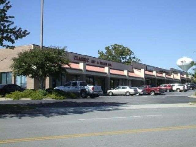 More Photos Of 1601 Baytree Rd, Valdosta Freestanding For Lease