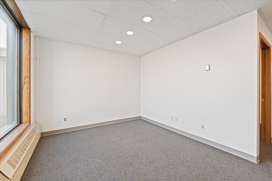 More Photos Of 3534 International St, Fairbanks General Retail For Lease