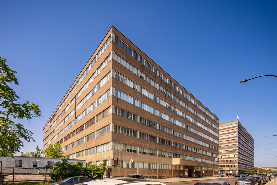 More Photos Of 9500 Rue Meilleur, Montréal Office For Lease