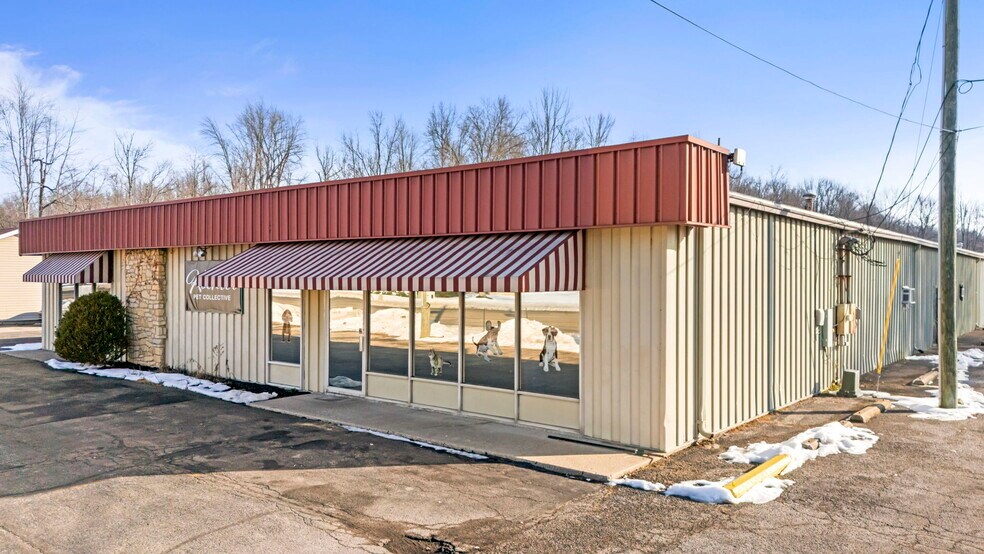 More Photos Of 2929 Clifty Dr, Madison Flex For Sale