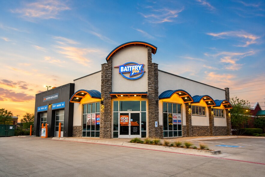 Primary Photo Of 4411 19th St, Lubbock Freestanding For Lease