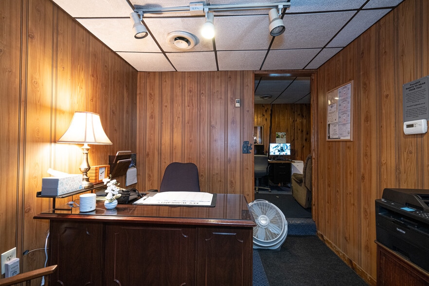 More Photos Of 5700 Butler St, Pittsburgh Auto Dealership For Sale