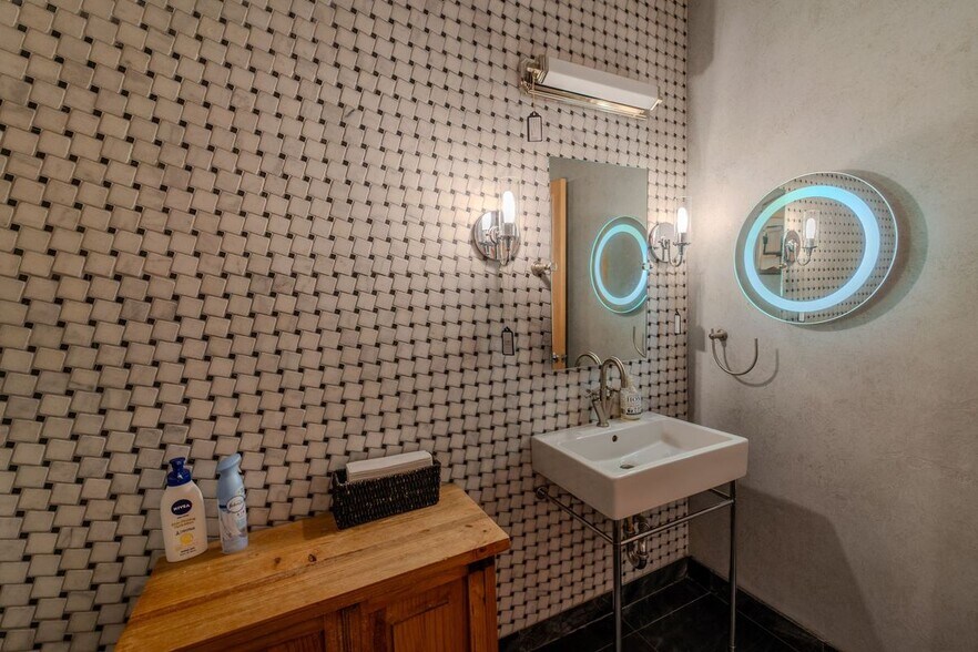More Photos Of 2180 Main Ave, Durango Freestanding For Sale