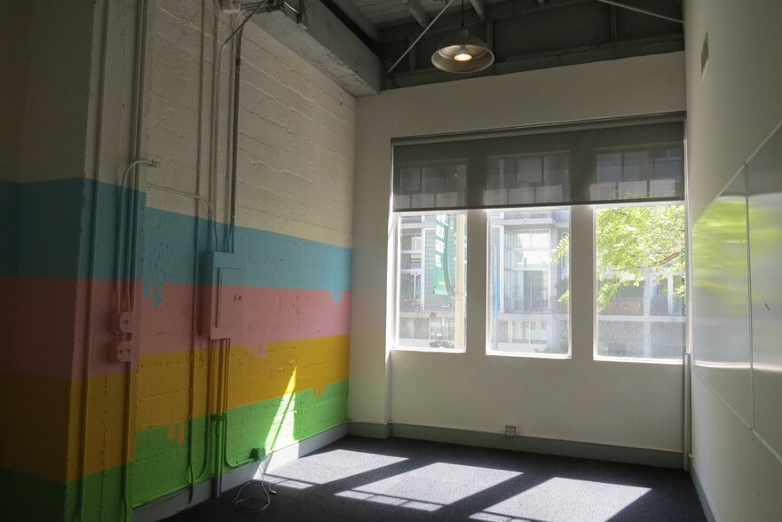 More Photos Of 844-846 Folsom St, San Francisco Flex For Lease