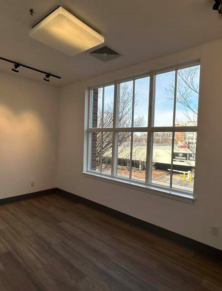 More Photos Of 100 10th St, Charlottesville Office For Lease