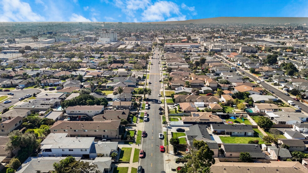 More Photos Of 14724 S Budlong Ave, Gardena Multifamily For Sale