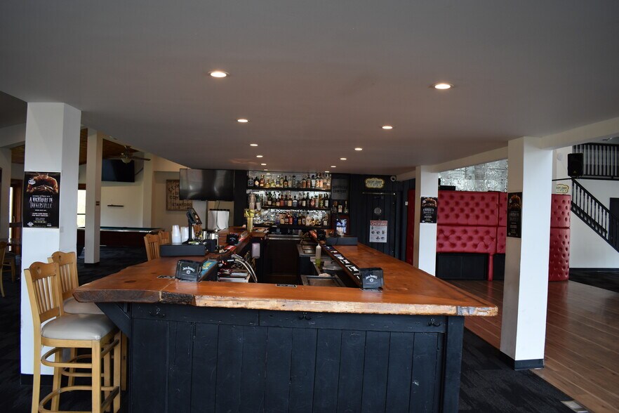 More Photos Of , Tannersville General Retail For Sale