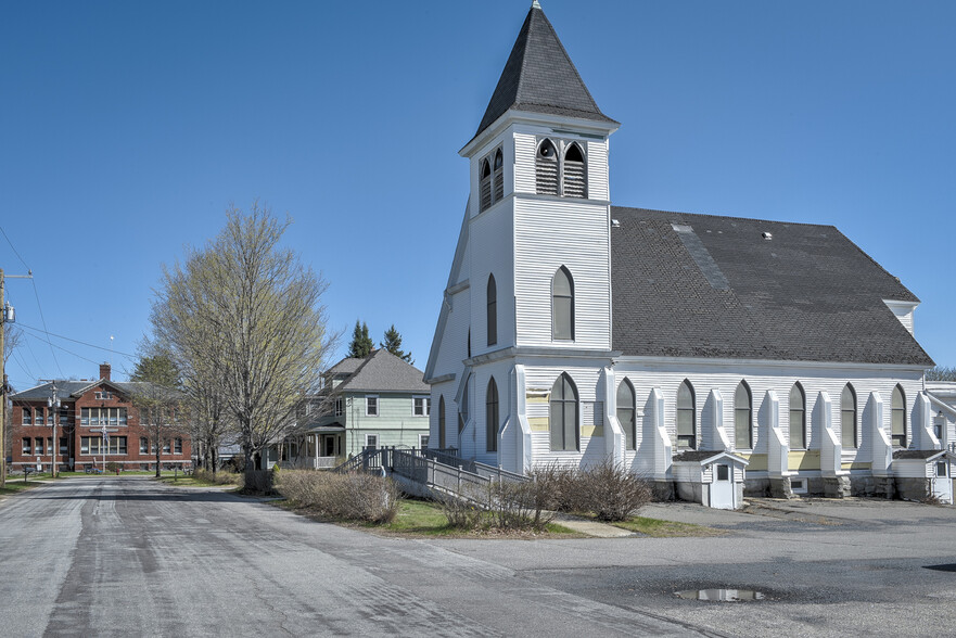 More Photos Of 33 School St, Troy Religious Facility For Sale
