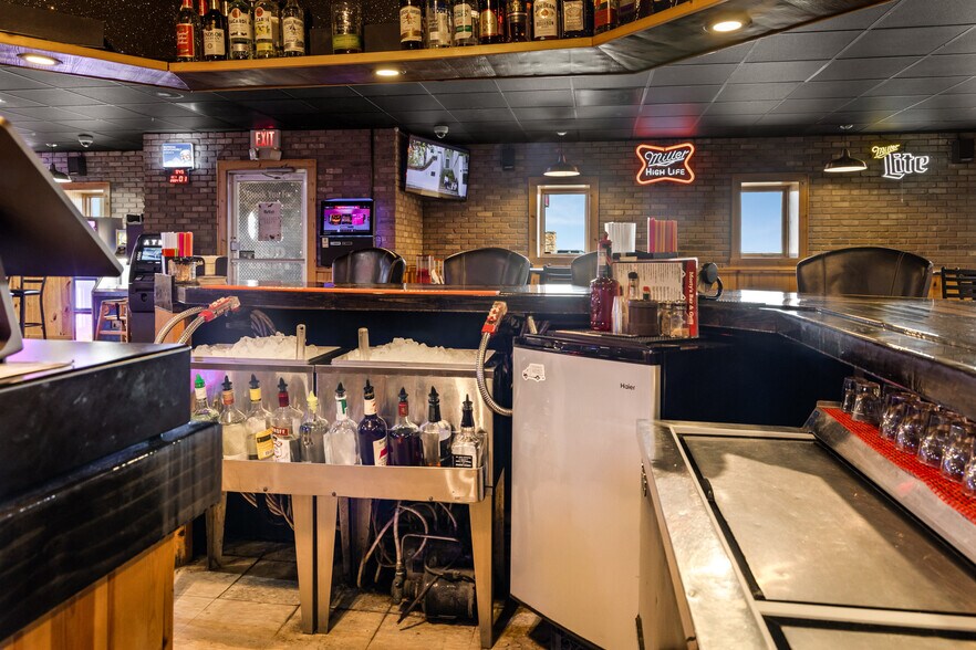 More Photos Of 205 1st St SW, Glyndon Restaurant For Sale