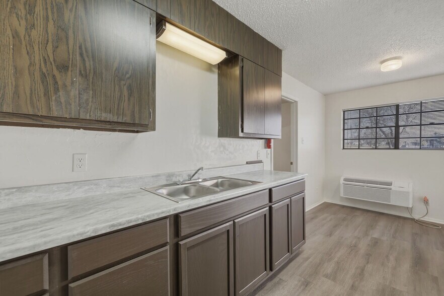 More Photos Of 1728 Pulliam St, San Angelo Apartments For Sale