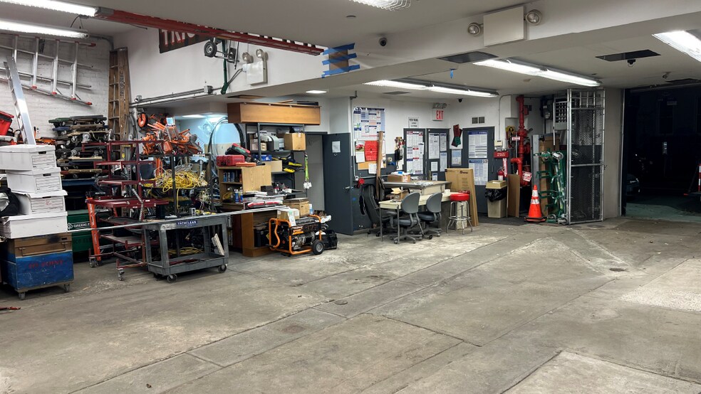 More Photos Of 495-497 Graham Ave, Brooklyn Flex For Lease