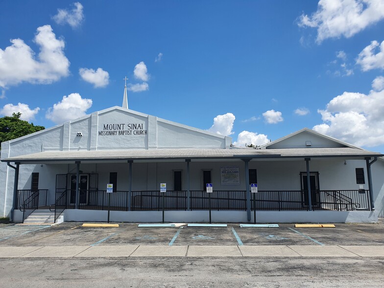 Primary Photo Of 10041 W Jessamine St, Miami Religious Facility For Lease