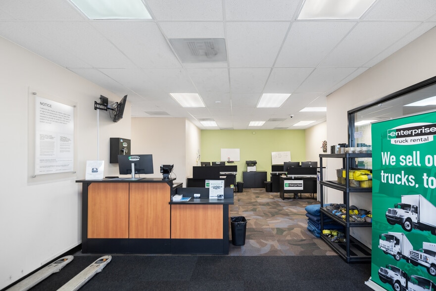 More Photos Of 4241 Peralta Blvd, Fremont Auto Dealership For Lease