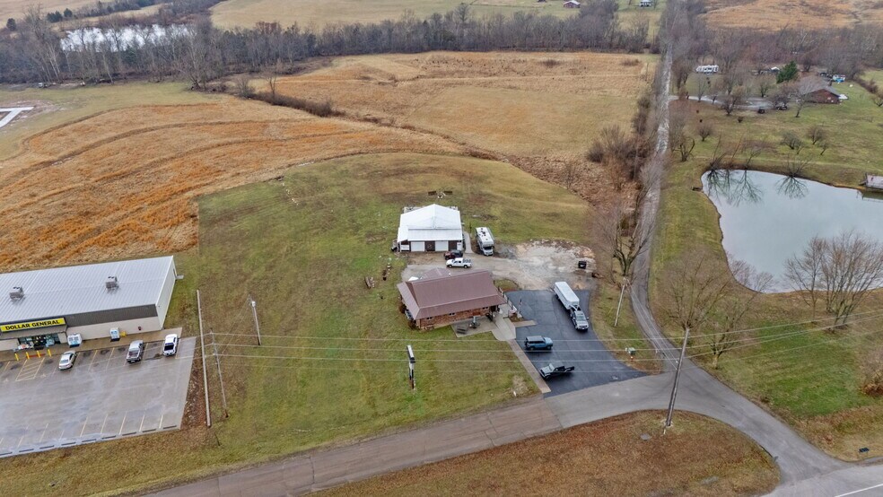 More Photos Of 714 N Saint Mary St, Pilot Knob Freestanding For Sale