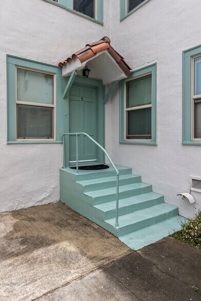 More Photos Of 419 Forest Ave, Pacific Grove Apartments For Sale