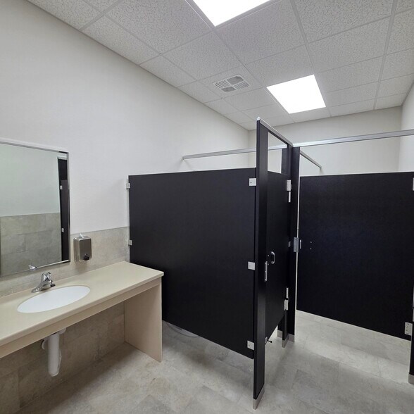 More Photos Of 8499 Tom Chittum loop, New Port Richey Industrial For Sale