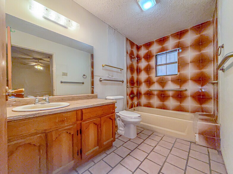 More Photos Of 587 Garza Jones Ln, Laredo Land For Sale