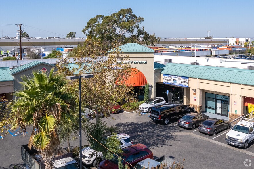 More Photos Of 2215 W Rosecrans Ave, Compton Unknown For Lease