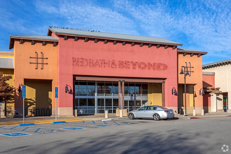 More Photos Of Hwy 46 & Golden Hill Rd @ Highway 46, Paso Robles Unknown For Lease