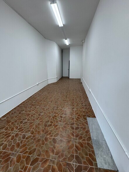 More Photos Of 390 Metropolitan Ave, Brooklyn Storefront Retail Residential For Lease