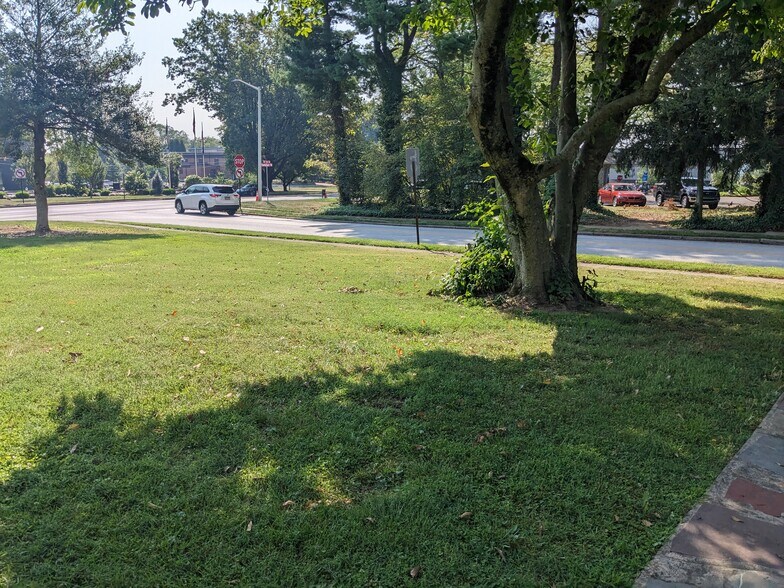 More Photos Of 1000 Old York Rd, Abington Office Residential For Sale