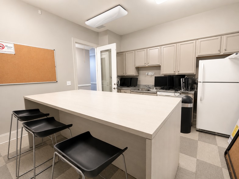 More Photos Of 17228 Lancaster Hwy, Charlotte Medical For Lease
