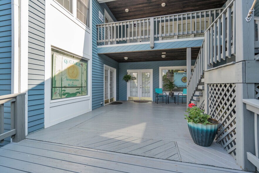 More Photos Of 1705 Bay Ave, Point Pleasant Office For Lease