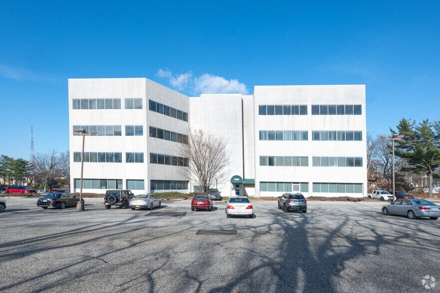 More Photos Of 300 Wheeler Rd, Hauppauge Loft Creative Space For Sale