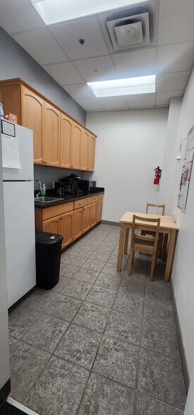 More Photos Of 15255 N 40th St, Phoenix Medical For Sale