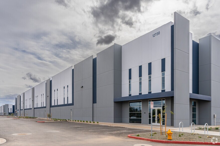 More Photos Of 12730 N Dysart Rd, El Mirage Warehouse For Lease
