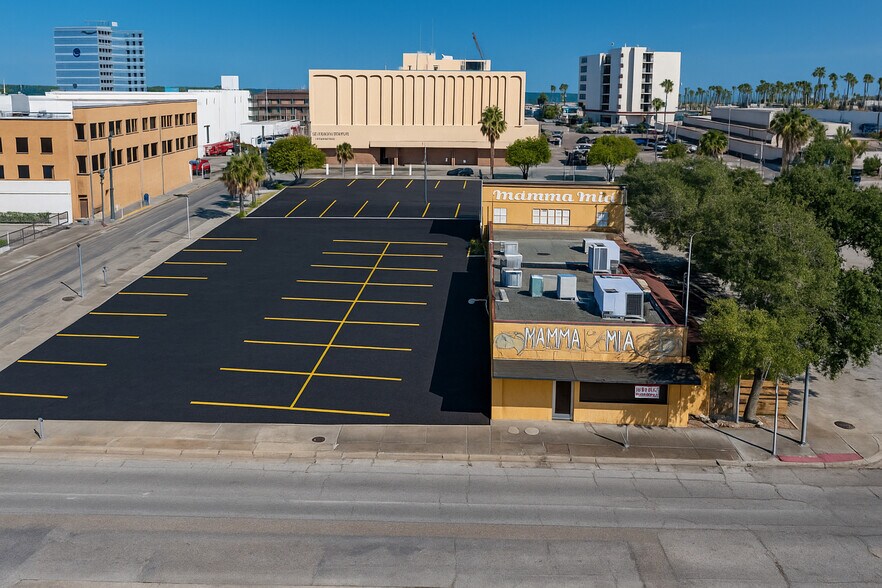 More Photos Of 128 N Mesquite St, Corpus Christi Land For Sale