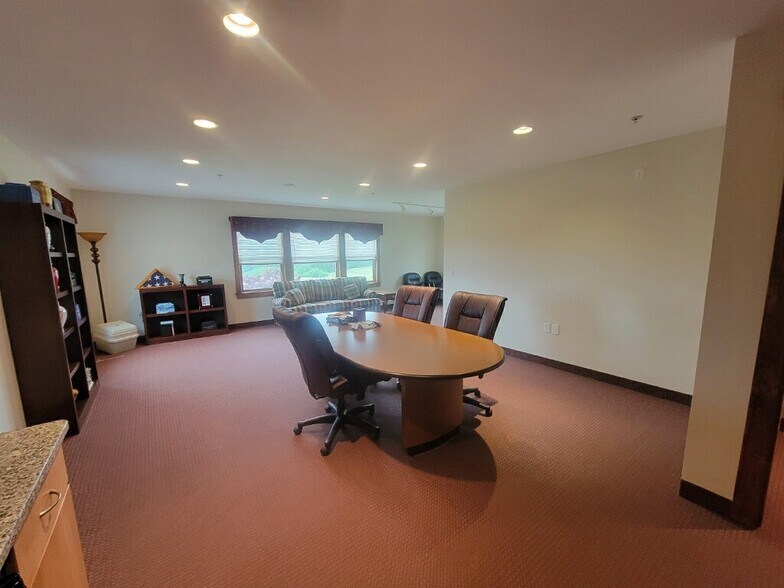 More Photos Of 220 Court St, Machias Medical For Sale