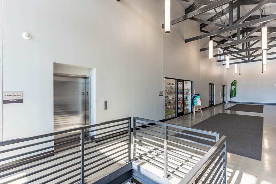 More Photos Of 129 N Collins Rd, Sunnyvale Freestanding For Lease