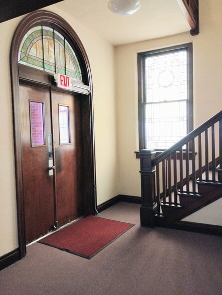 More Photos Of 906 Elm St, Coffeyville Religious Facility For Sale