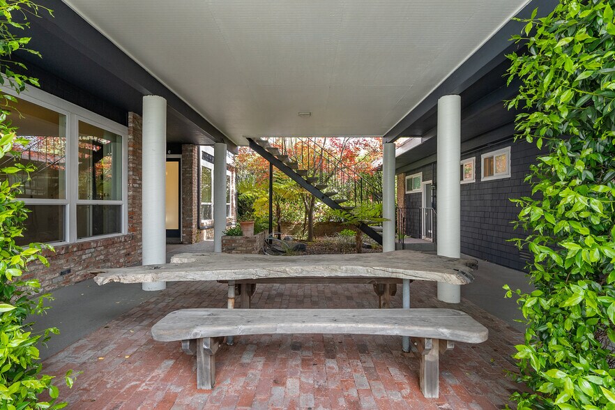 More Photos Of 125-131 Camino Alto, Mill Valley Office For Lease