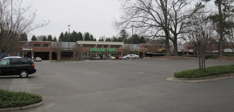 More Photos Of 5618 Albemarle Rd, Charlotte General Retail For Lease