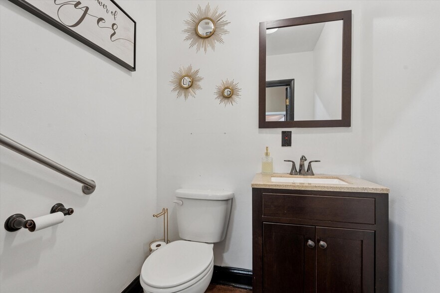 More Photos Of 1604 Ridge Ave, Philadelphia Apartments For Sale