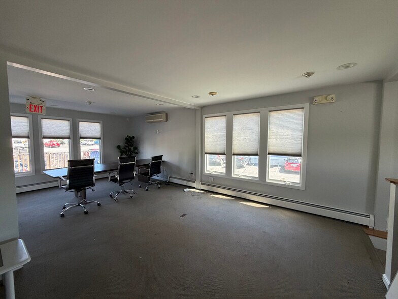 More Photos Of 88 Valley Rd, Middletown Loft Creative Space For Lease