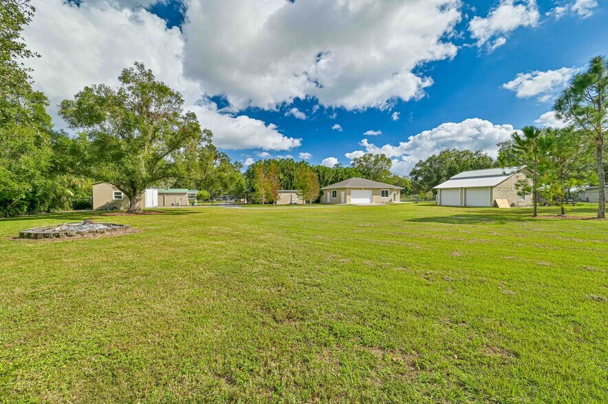 More Photos Of 4240 Ellis Rd, Fort Myers Apartments For Sale