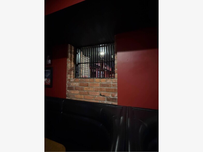 More Photos Of 801 Sixth St, Mendota Storefront Retail Residential For Sale