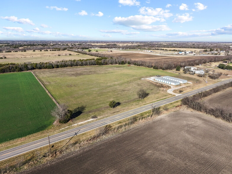 More Photos Of 1800 FM 815, Trenton Self Storage For Sale