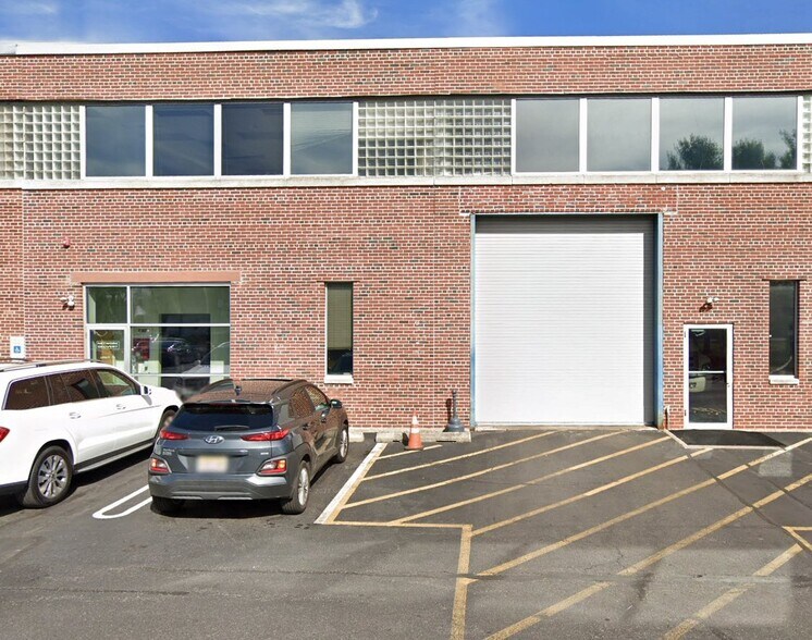 More Photos Of 3775 Park Ave, Edison Warehouse For Sale