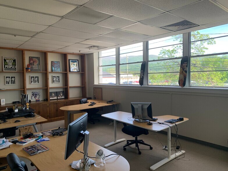 More Photos Of 5391 Three Notch'd Rd, Crozet Flex For Lease