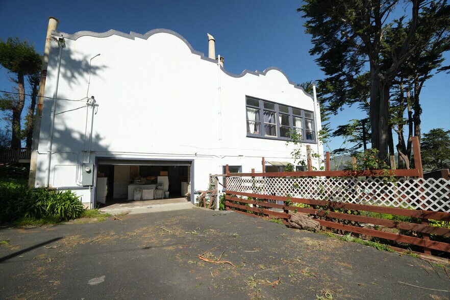 More Photos Of 496 6th St, Montara Office Residential For Sale