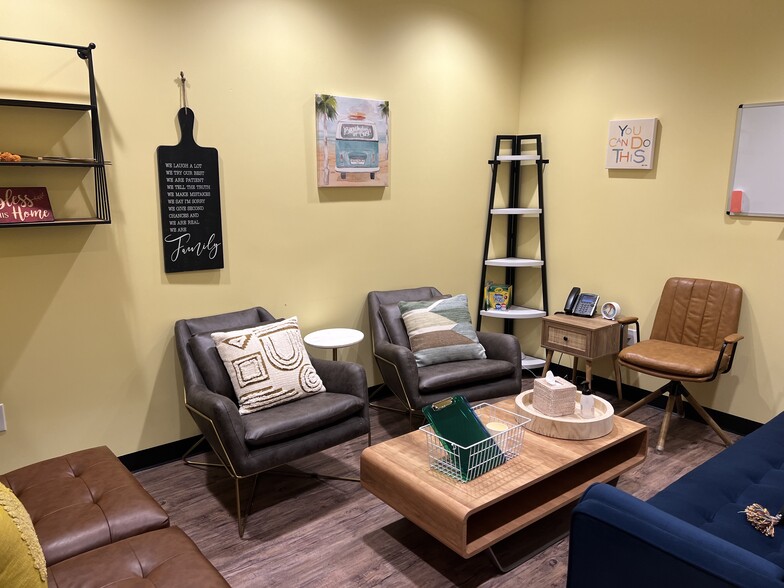 More Photos Of 7205 S 51st Ave, Laveen Medical For Lease