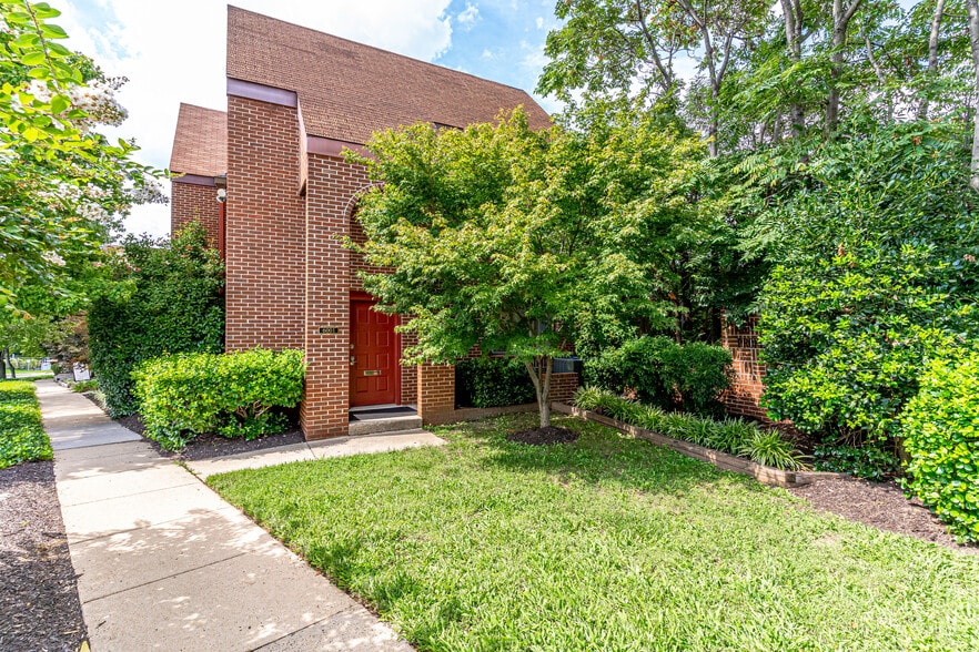 More Photos Of 6001-6003 Tower Ct, Alexandria Office For Sale