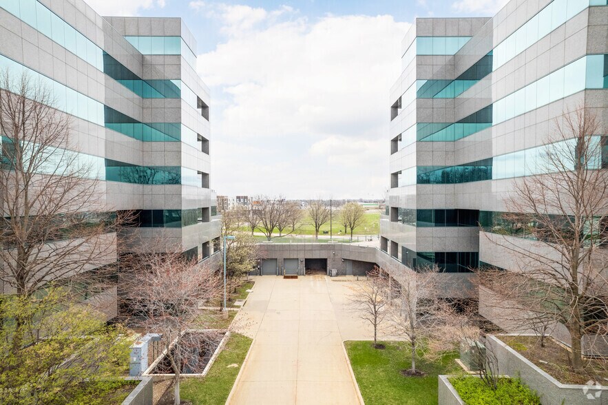 More Photos Of 4515 N River Blvd, Cedar Rapids Unknown For Lease