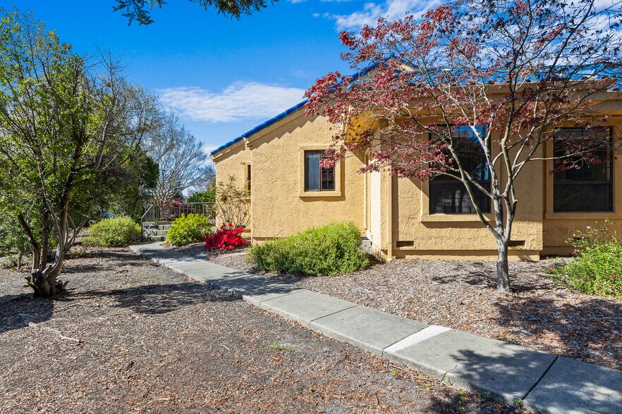 More Photos Of 1436 Professional Dr, Petaluma Medical For Sale